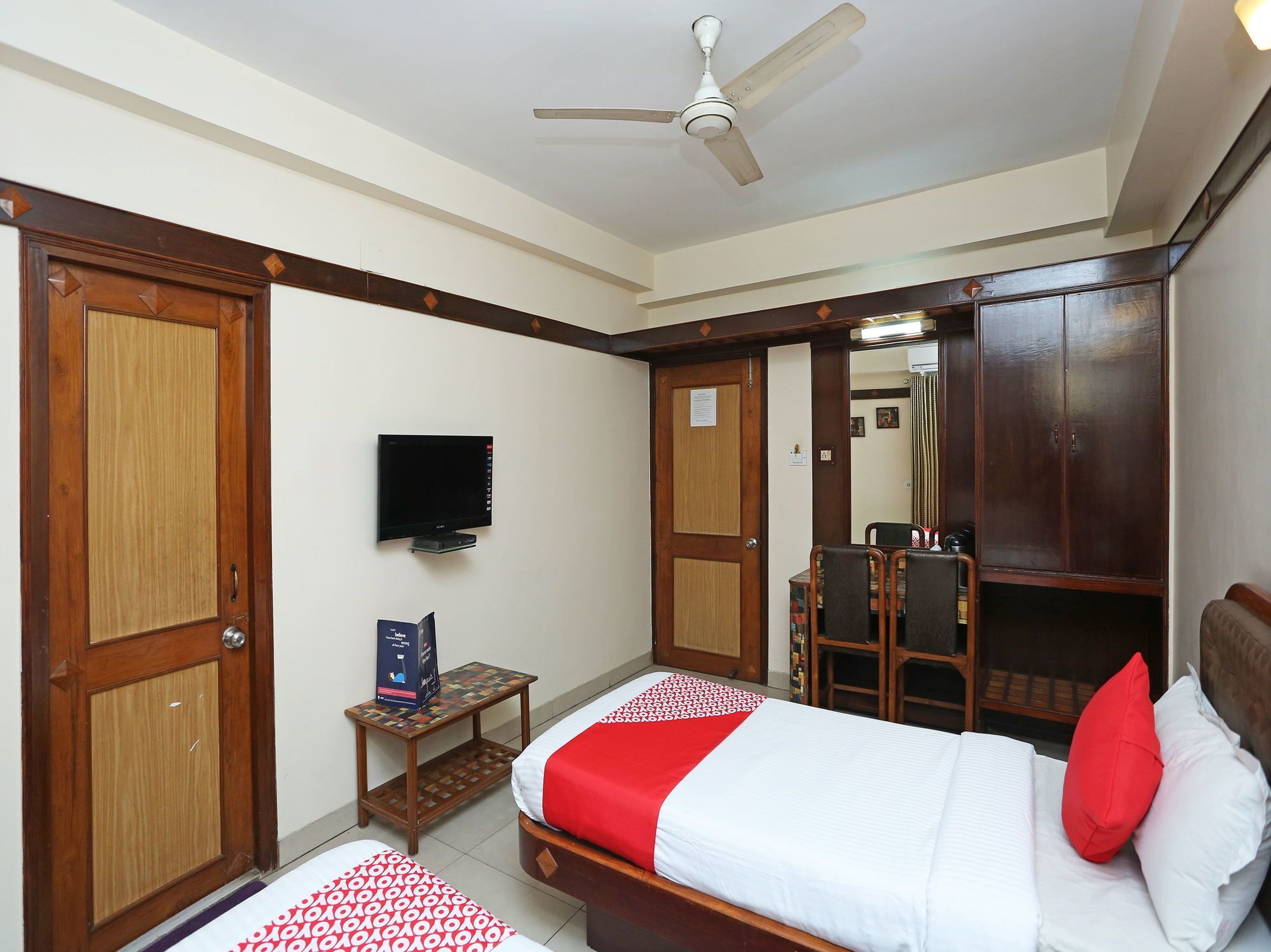Hotel Amrit Regency กูวาฮาติ ภายนอก รูปภาพ